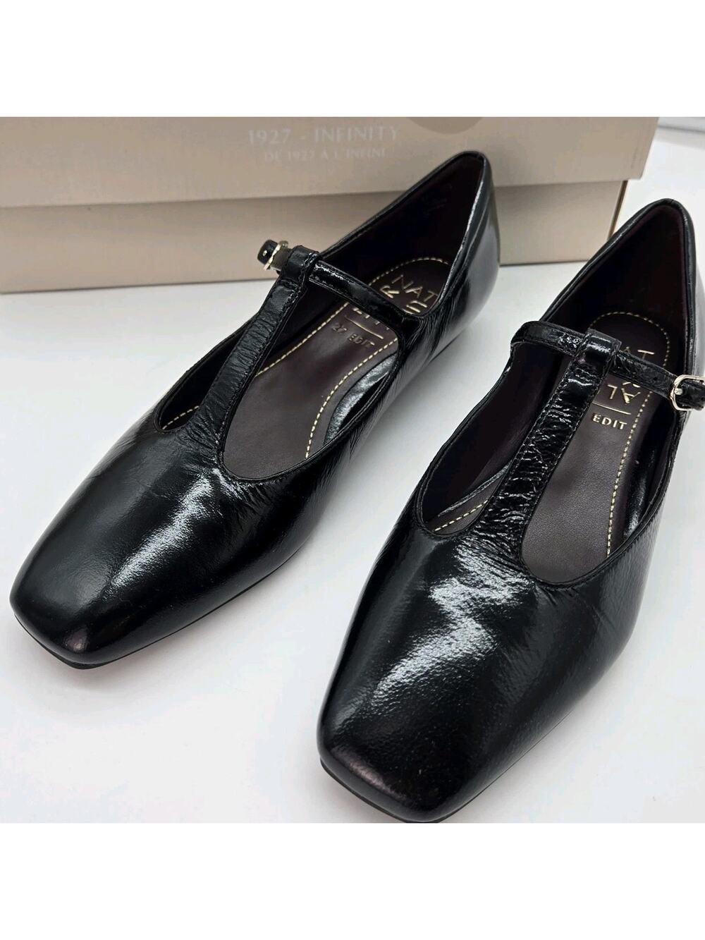 Naturalizer 27 Edit Bella T-strap flats Black Patent Leather Sz 5.5 RETRO CHARM